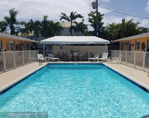 1930 NE 4TH ST, Deerfield Beach, FL 33441