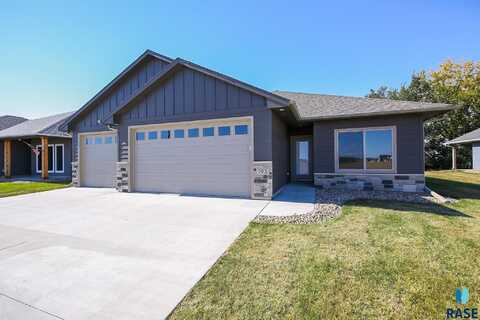 193 Thelma Ave, Harrisburg, SD 57032