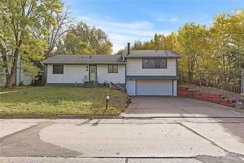 806 Parkway Drive, Saint Paul, MN 55106