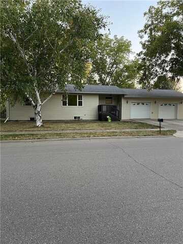 1312 Parkside Drive, Marshall, MN 56258