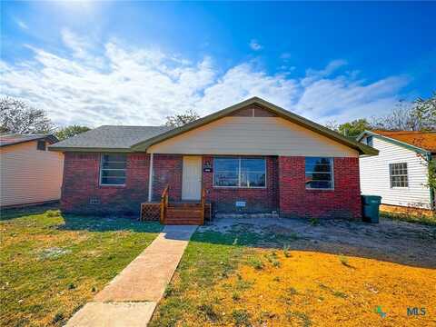 2110 Waco Street, Gatesville, TX 76528