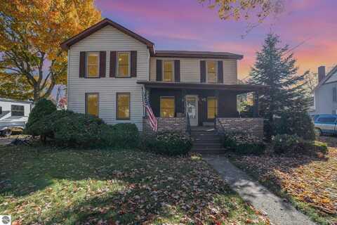 211 S Ithaca Street, Ithaca, MI 48847