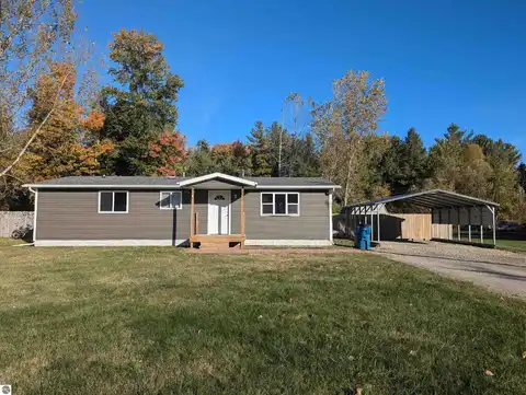 180 N West Street, Au Gres, MI 48703