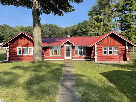 464 N Huron Road, Au Gres, MI 48703