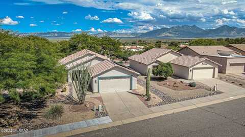 334 N Cobalt Drive, Green Valley, AZ 85614