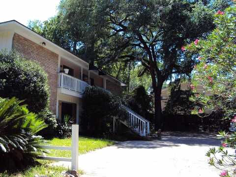 220 Atkinson Drive, Tallahassee, FL 32304