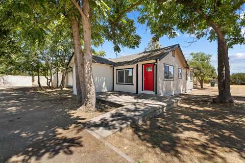 889 W Mariposa Street, Lindsay, CA 93247