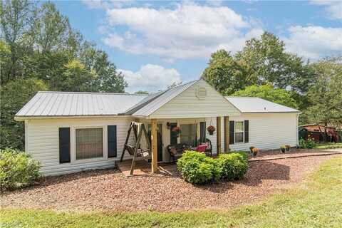 1228 Lightning Cross Road, Boonville, NC 27011