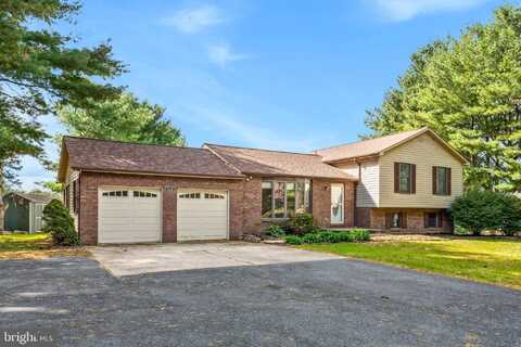 4226 WOLF HILL DRIVE, HAMPSTEAD, MD 21074