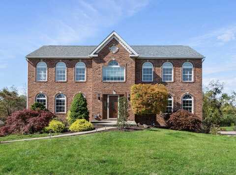 1444 Iroquois Drive, Robinson, PA 15205