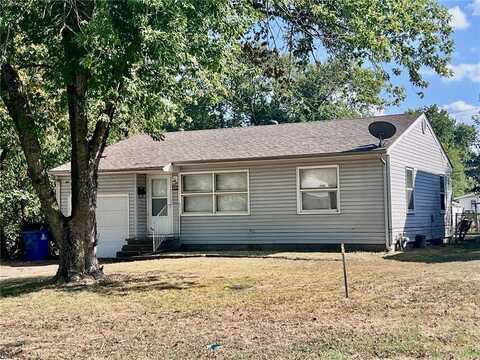 1St, COFFEYVILLE, KS 67337