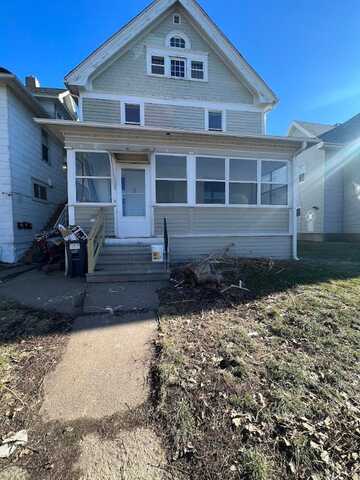 5Th, CEDAR RAPIDS, IA 52403