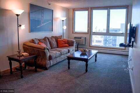 S 7Th Street, Minneapolis, MN 55415