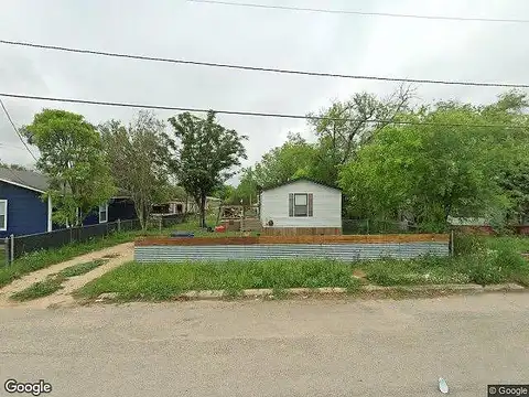 Avenue J, POTEET, TX 78065