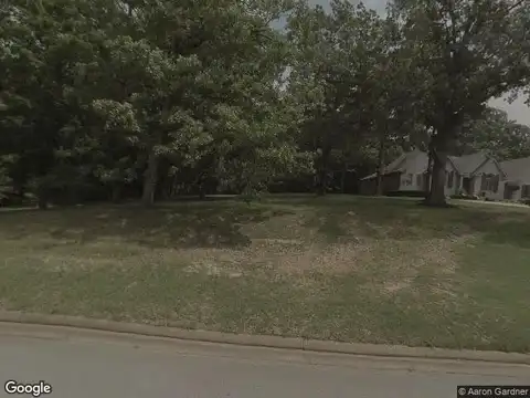 Lacosta Dr, Jonesboro, AR 72404