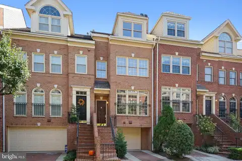 Colonial, ARLINGTON, VA 22209