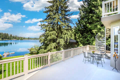 Freestad, ARLINGTON, WA 98223