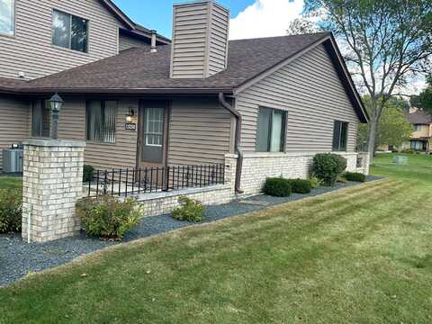 90Th, MAPLE GROVE, MN 55369