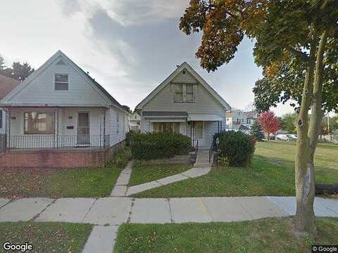9Th, MILWAUKEE, WI 53215