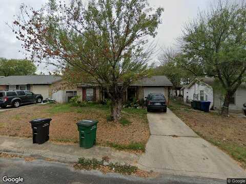 Middle Oaks, SAN ANTONIO, TX 78227