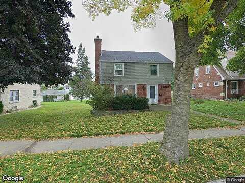 33Rd, MILWAUKEE, WI 53215