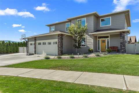 Laurie, WENATCHEE, WA 98801