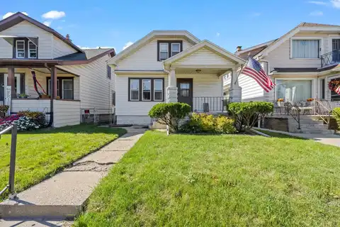 71St, MILWAUKEE, WI 53219