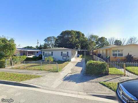 26Th, RIVIERA BEACH, FL 33404