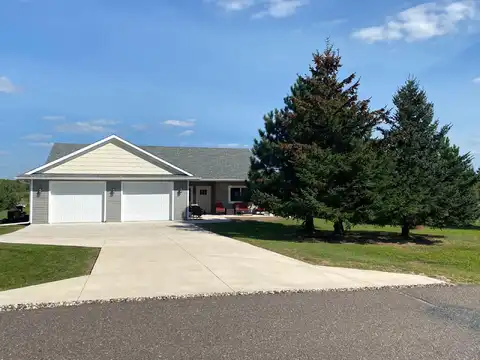 Carriage Hill, HINCKLEY, MN 55037