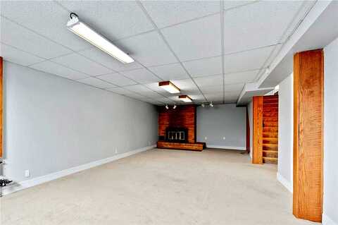 Adair, MINNEAPOLIS, MN 55422
