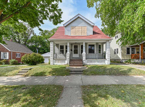 77Th, MILWAUKEE, WI 53213