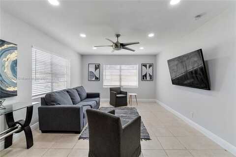 8Th, BOYNTON BEACH, FL 33435