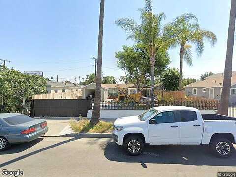 Elaine, HAWAIIAN GARDENS, CA 90716