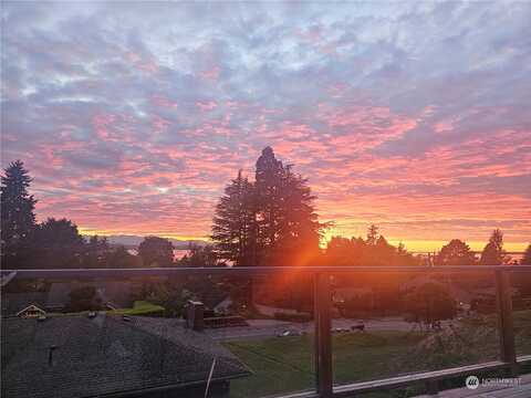 Olympic View, EDMONDS, WA 98020