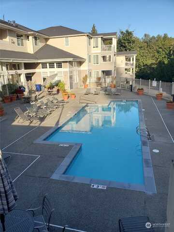 132Nd, BELLEVUE, WA 98005