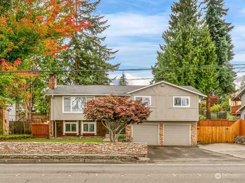 Spruce, LYNNWOOD, WA 98037