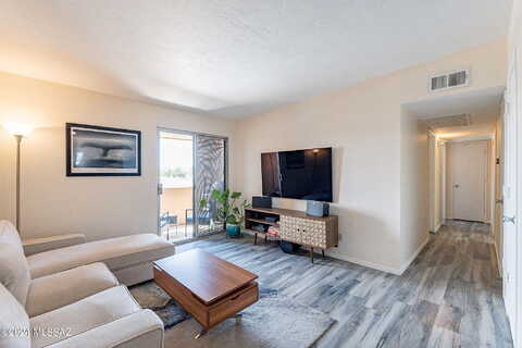 Blacklidge, TUCSON, AZ 85719