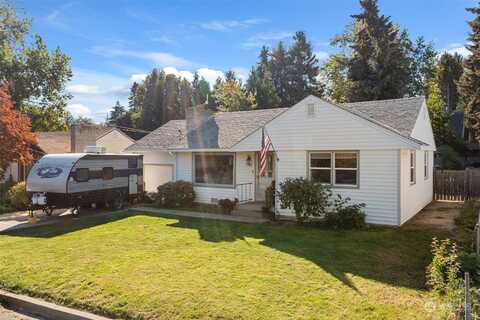 2Nd, WENATCHEE, WA 98801