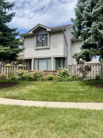 28Th, KENOSHA, WI 53140