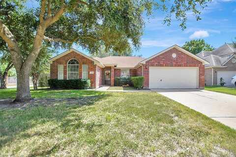 Lois, PINEHURST, TX 77362