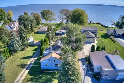 Lakeshore, FOND DU LAC, WI 54937