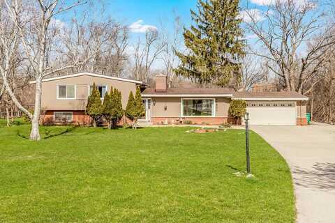 Parkview, MEQUON, WI 53092