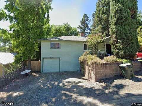 North, LAKEPORT, CA 95453