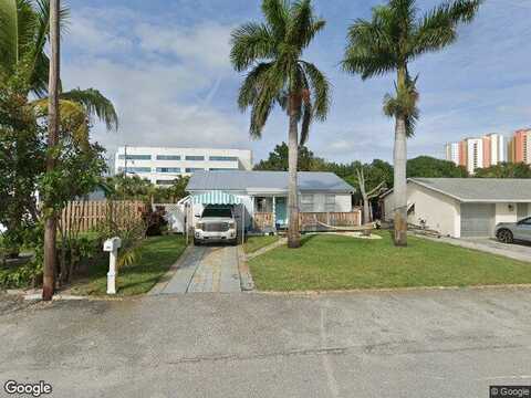 24Th, RIVIERA BEACH, FL 33404