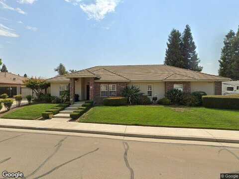 E Seeger Ave, Visalia, CA 93277