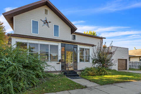 9Th W St, Winona, MN 55987