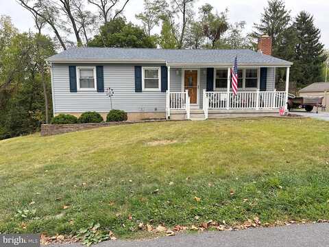 Larchmont, HUMMELSTOWN, PA 17036