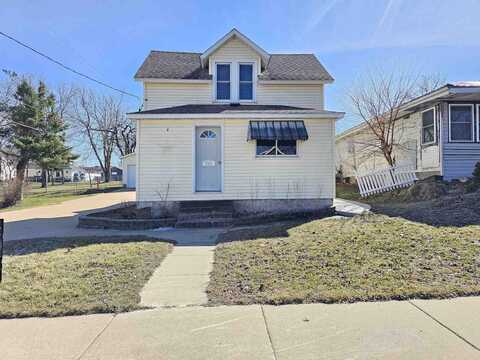 W Benton Street, Tomah, WI 54460