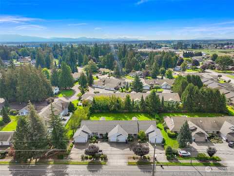 Main, LYNDEN, WA 98264