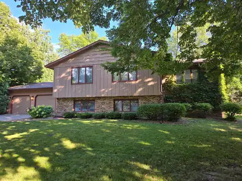 Pleasant View Drive Se, Willmar, MN 56201